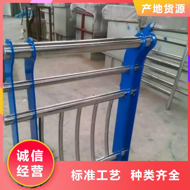防撞护栏人车分流栏厂家十分靠谱欢迎来电询价