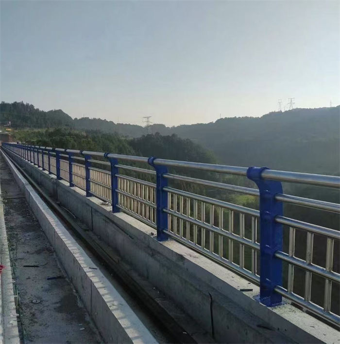 河道护栏、河道护栏生产厂家-找汇星达不锈钢护栏厂有限公司