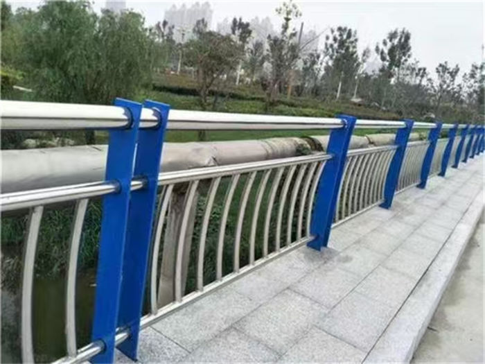 经验丰富的道路隔离护栏经销商
