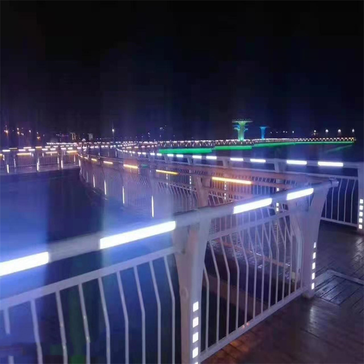 桥梁增加防撞护栏单价多少钱精品优选