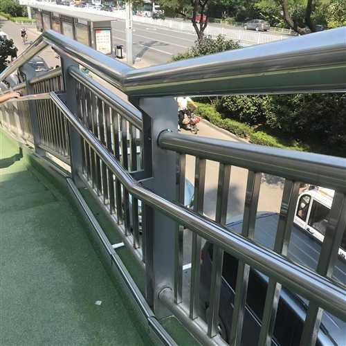护栏【防撞护栏】厂家现货供应实力才是硬道理