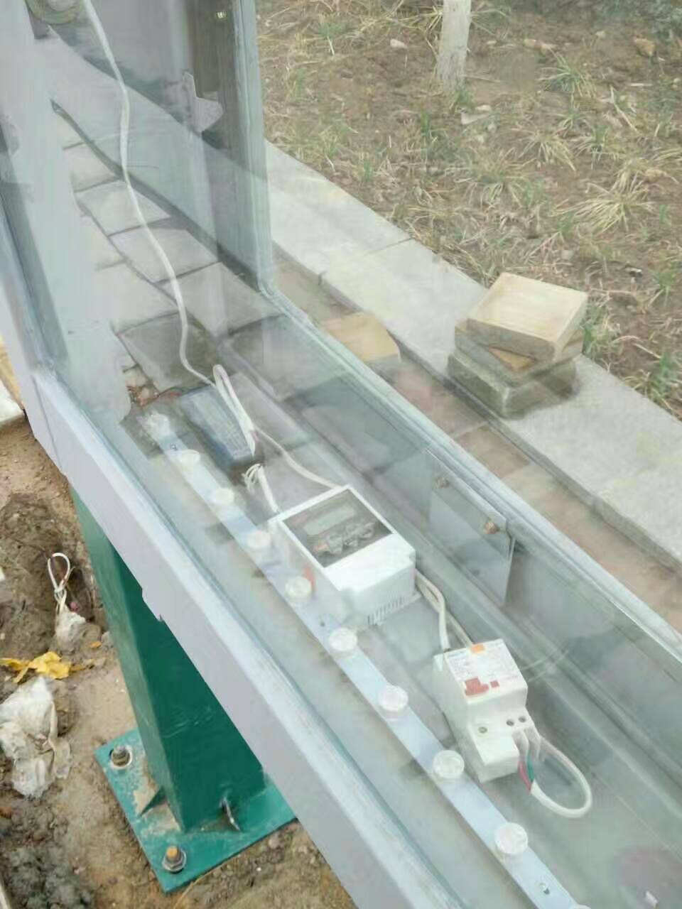 公交站台-不锈钢景观雕塑做工细致
