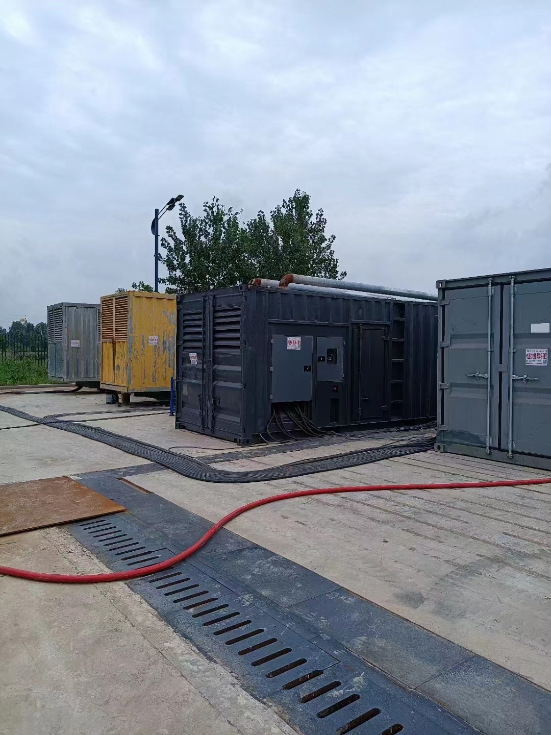 200KW发电机出租租赁400KW发电机电缆线出租UPS电源出租,120KW发电车租赁正规团队解决方案