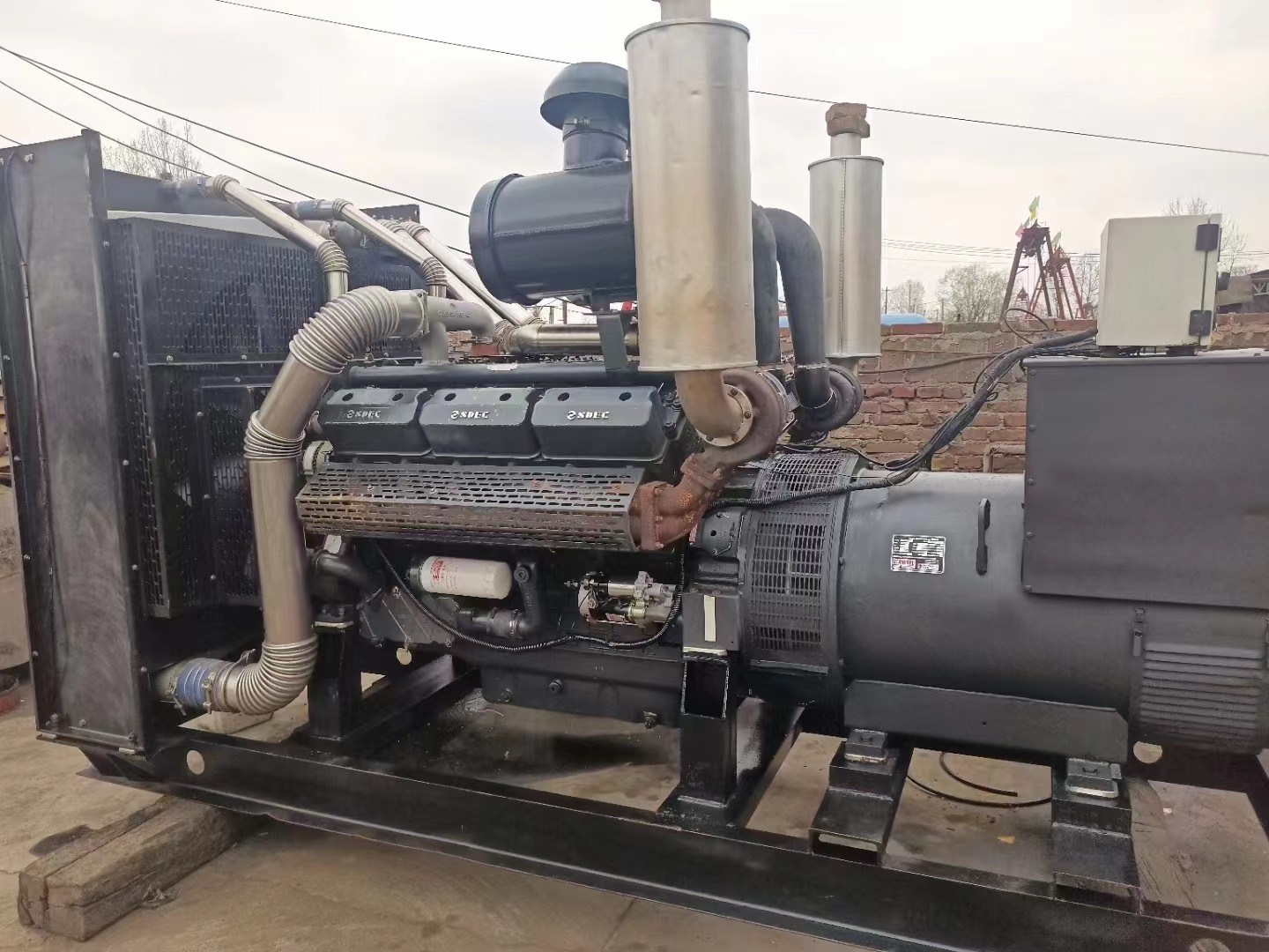 200KW发电机出租租赁400KW发电机电缆线出租UPS电源出租2000KW发电机出租遵守合同专业