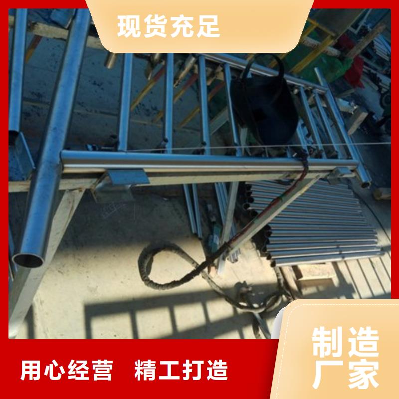 不锈钢钢丝绳防腐木护栏加工效果好源头厂家来图定制