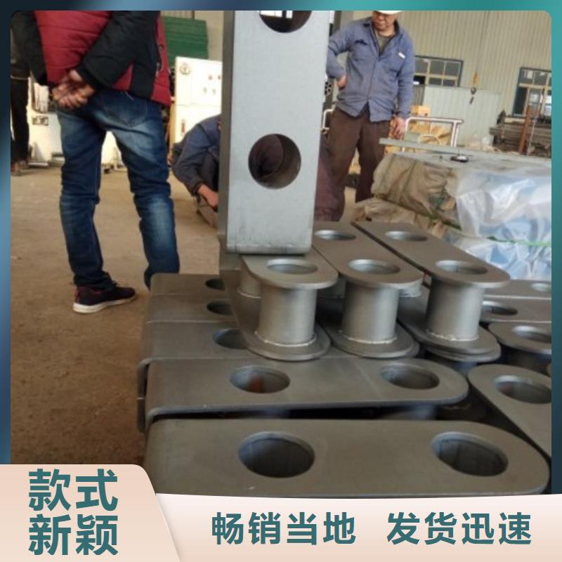蓝色钢板立柱抗冲击性好现货实拍
