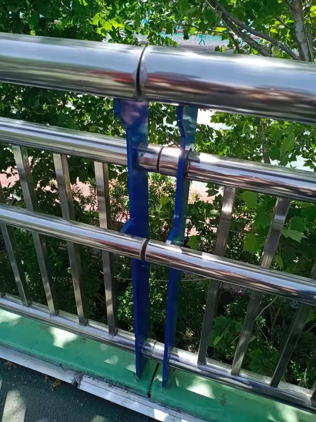 不锈钢复合管护栏厂家